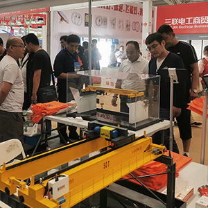 ����YӍ|ɽ�|���x���ؙC(j��)е���޹�˾��չ��68���＾ȫ�������Ʒ���ו�