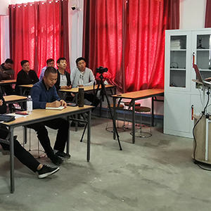 10��20��ɽ�|���x���ؙC(j��)е���޹�˾�e�k���p���Tʽ��ץ�����ؙC(j��)������Ӗ(x��n)�n��